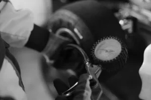 Best Tire Pressure Gauge: featured image